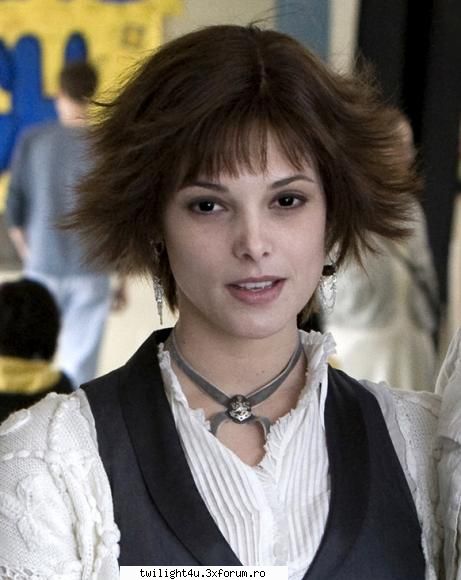 alice cullen mary alice brandon) este fiica a lui carlisle şi a lui esme, sora a lui edward,